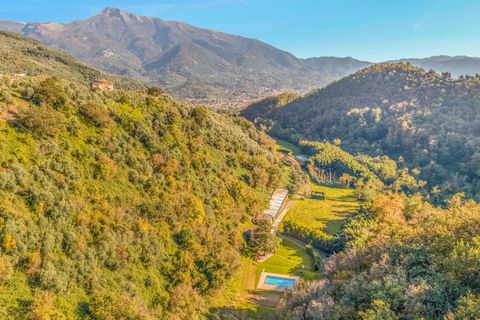 Landejendom i Camaiore, Lucca, Camaiore - € 2.750.000 | Ref: CBI129-1110-130565 - foto 35