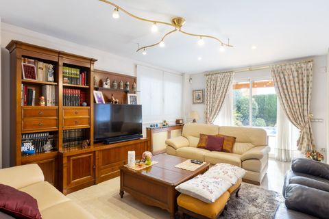 Villa i Betera, Valencia, Betera - € 930.000 | Ref: f3f4e2ec-e721-4d8b-8 - foto 3