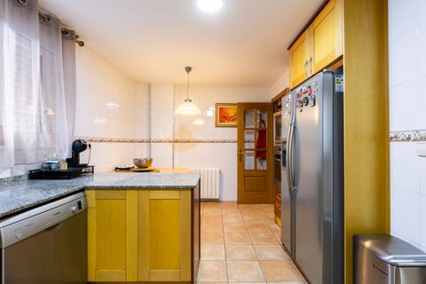 Villa i Betera, Valencia, Betera - € 930.000 | Ref: f3f4e2ec-e721-4d8b-8 - foto 14