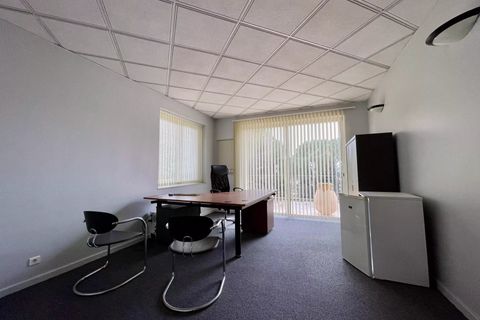 L'establiment comercial a Vence, Alpes-Maritimes, Vence - € 2.500/mes | Ref: 86437012 - foto 5