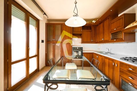 Lejlighed i Jesi, Ancona, Jesi - € 300.000 | Ref: 3612 - foto 1