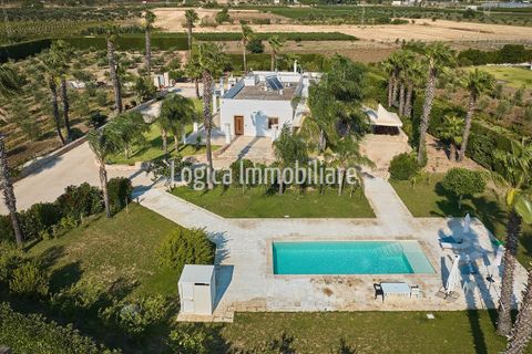 Villa i Copertino, Lecce, Copertino - € 550.000 | Ref: VL390 - foto 1