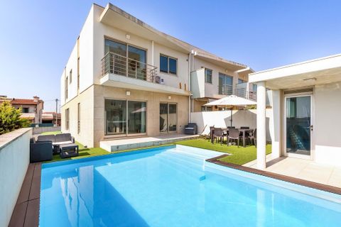 Villa i Angeiras, Porto, Angeiras - € 699.000 | Ref: L2025472 - foto 2