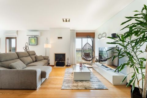 Villa i Angeiras, Porto, Angeiras - € 699.000 | Ref: L2025472 - foto 1