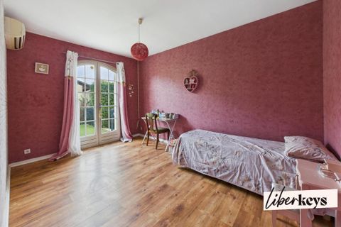 Villa i Abzac, Gironde, Abzac - € 295.000 | Ref: DOM25199 - foto 9