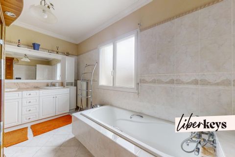 Villa em Le Bouscat, Gironde, Le Bouscat - € 729.500 | Ref: DOM7832 - foto 17