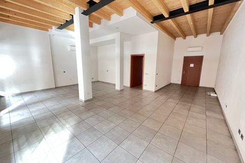 L'establiment comercial a Crevalcore, Bologna, Crevalcore - € 1.100/mes | Ref: AF6 - foto 18