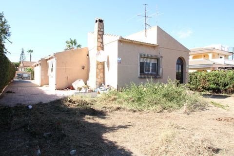 Villa i Torrevieja, Alicante, Torrevieja - € 294.900 | Ref: C783/3390 - foto 1