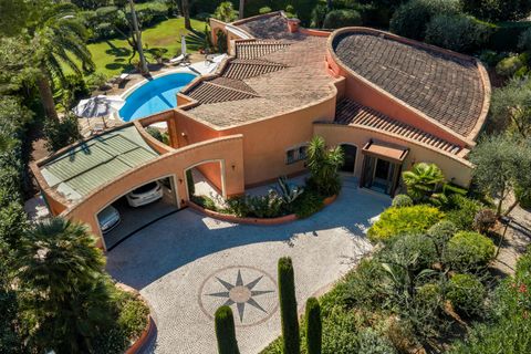 Villa i Mougins, Alpes-Maritimes, Mougins - € 3.700.000 | Ref: HH-15980813 - foto 31