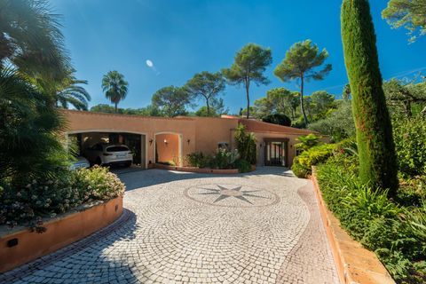 Villa i Mougins, Alpes-Maritimes, Mougins - € 3.700.000 | Ref: HH-15980813 - foto 33