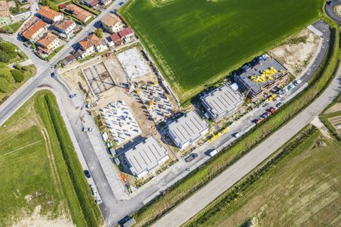 Villa i Legnaro, Padua, Legnaro - € 310.000 | Ref: LEG09 - foto 19