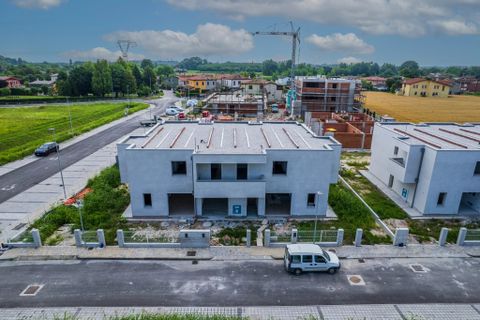 Villa a Legnaro, Padua, Legnaro - € 335.000 | Ref: LEG12 - foto 4