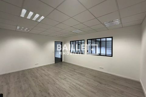L'establiment comercial a Frejus, Var, Frejus - € 3.200/mes | Ref: 0914 - foto 13
