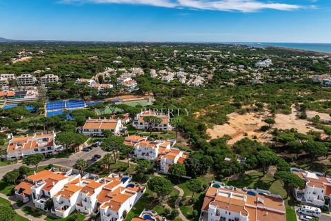 Byhus i Almancil, Faro, Almancil - € 1.300.000 | Ref: LBRT360 - foto 2