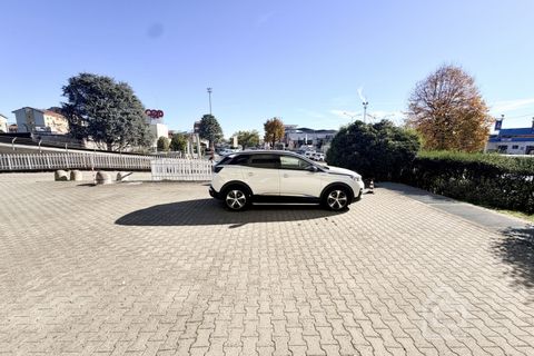 Erhvervsejendom i Chivasso, Turin, Chivasso - € 259.000 | Ref: 259000 Chivasso - foto 1
