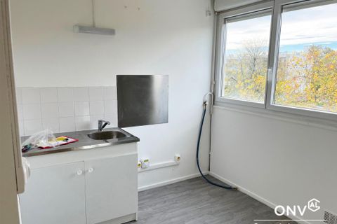 Apartment in Pessac, Gironde, Pessac - € 171,000 | Ref: 33-25-000474 - photo 2