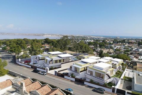 Villa i Torrevieja, Alicante, Torrevieja - € 700.000 | Ref: 748311 - foto 9