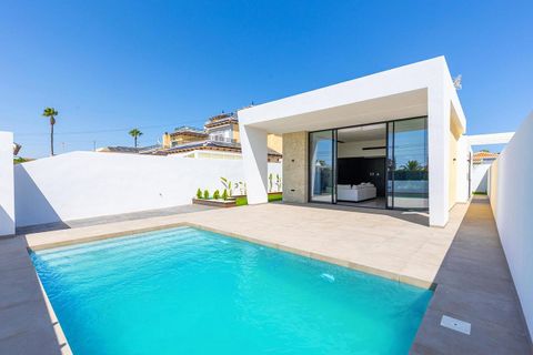Villa i Torrevieja, Alicante, Torrevieja - € 700.000 | Ref: 748311 - foto 11