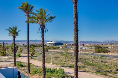 Villa a Torrevieja, Alicante, Torrevieja - € 585.000 | Ref: 748289 - foto 3