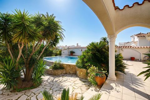 Villa a Empuriabrava, Gerona, Empuriabrava - € 1.060.000 | Ref: W-046UCM - foto 18