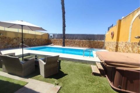 Villa a Torrevieja, Alicante, Torrevieja - € 549.900 | Ref: AG19MLSC1752220 - foto 3
