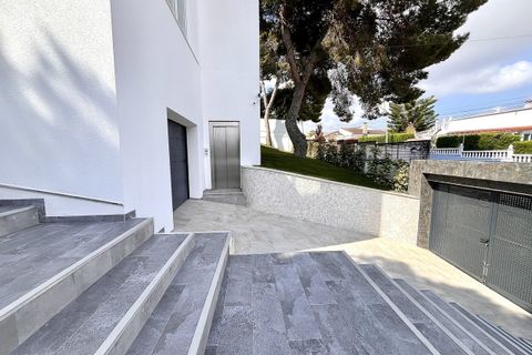 Villa i Los Balcones, Alicante, Los Balcones - € 1.050.000 | Ref: AG19MLSC8754854 - foto 34