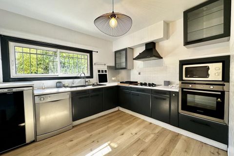 Villa a Les Angles, Gard, Les Angles - € 695.000 | Ref: getkey_8607 - foto 5
