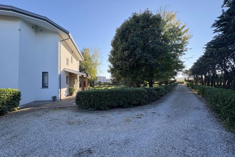Villa a Udine, Udine, Udine - € 450.000 | Ref: Villa singola - foto 2