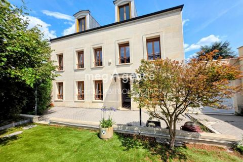 Villa i Neuilly-Plaisance, Seine-Saint-Denis, Neuilly-Plaisance - € 699.000 | Ref: 186125 - foto 1