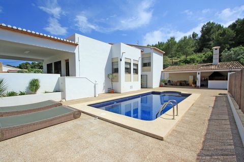 Villa i Denia, Alicante, Denia - € 1.060.000 | Ref: L01151 - foto 2