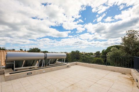 Villa a Carvoeiro, Faro, Carvoeiro - € 1.350.000 | Ref: CARVGARDENS17M - foto 31