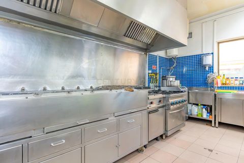 Erhvervsejendom i Carnaxide, Lisbon, Carnaxide - € 39.800 | Ref: 1649-01773 - foto 3