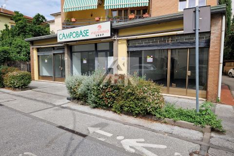 Erhvervsejendom i Lucca, Lucca, Lucca - € 360.000 | Ref: 6403 - foto 2