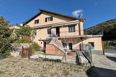 Villa a Vallecrosia, Imperia, Vallecrosia - € 390.000 | Ref: iv1320 - foto 2