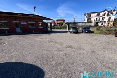 L'establiment comercial a Abbiategrasso, Milan, Abbiategrasso - € 2.700/mes | Ref: 303676 - foto 25