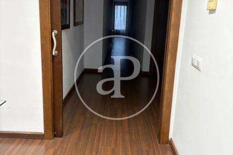 Villa a Torrent, Valencia, Torrent - € 2.400/mes | Ref: AV2511063 - foto 27