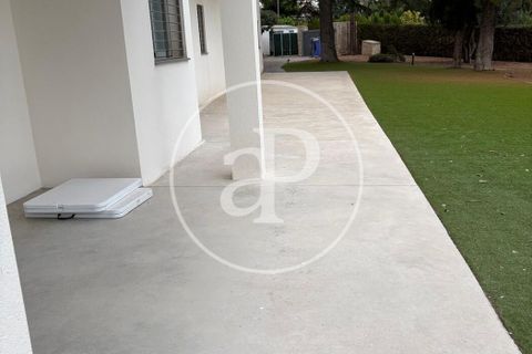 Villa a Torrent, Valencia, Torrent - € 2.400/mes | Ref: AV2511063 - foto 28