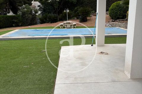 Villa a Torrent, Valencia, Torrent - € 2.400/mes | Ref: AV2511063 - foto 31