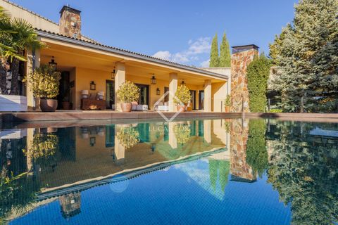 Villa - Torrelodones, Madrid, Torrelodones - € 1 690 000 | Réf : POZ64472 - photo 2