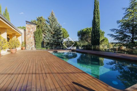 Villa - Torrelodones, Madrid, Torrelodones - € 1 690 000 | Réf : POZ64472 - photo 3
