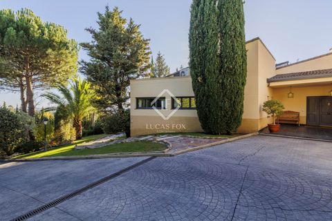 Villa - Torrelodones, Madrid, Torrelodones - € 1 690 000 | Réf : POZ64472 - photo 9