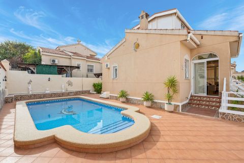 Villa i Rojales, Alicante, Rojales - € 349.950 | Ref: 200-4414 - foto 1