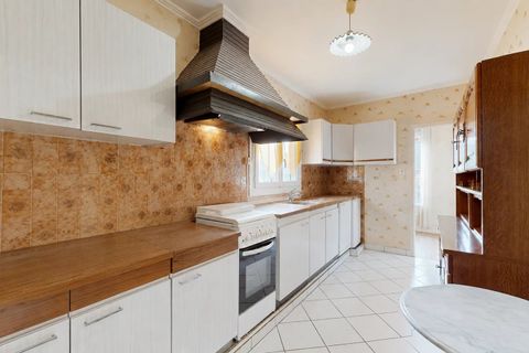 Villa a Montfermeil, Seine-Saint-Denis, Montfermeil - € 273.000 | Ref: 86444474 - foto 8