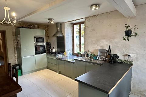 Villa a Couture, Charente, Couture - € 177.660 | Ref: BVI82465 - foto 2