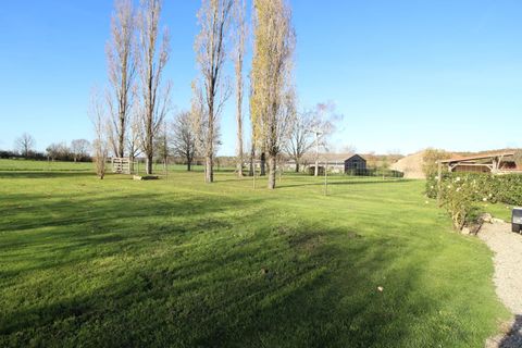 Villa a Cellefrouin, Charente, Cellefrouin - € 324.950 | Ref: BVI83478 - foto 2