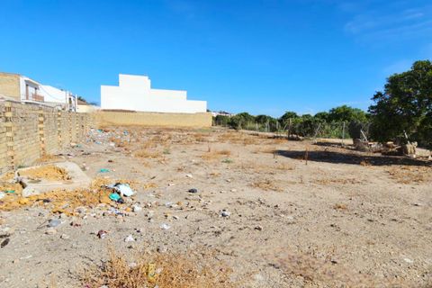 Helårsgrund i La Algaba, Sevilla, La Algaba - € 250.000 | Ref: 3566-01181/7688 - foto 7