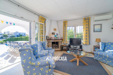 Villa a Empuriabrava, Gerona, Empuriabrava - € 890.000 | Ref: 4055 - foto 23