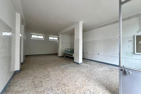 Erhvervsejendom i Amadora, Lisbon, Amadora - € 148.000 | Ref: A193 - foto 4