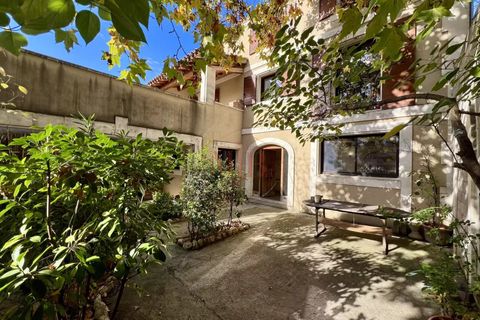 Landejendom i Eyragues, Bouches-du-Rhone, Eyragues - € 549.000 | Ref: 86394747 - foto 1