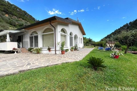 Villa a Massa, Massa and Carrara, Massa - € 600.000 | Ref: MS04 - foto 3